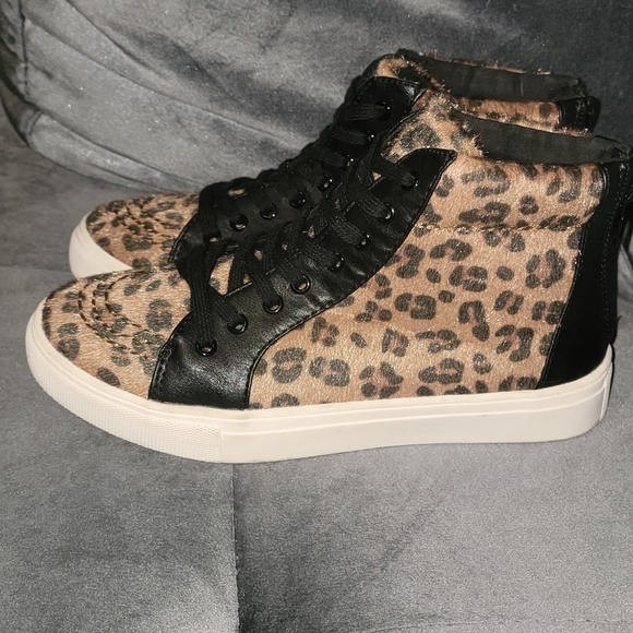 American Eagle Outfitters Leopard Print Sneakers Size 7 - Picture 3 of 11